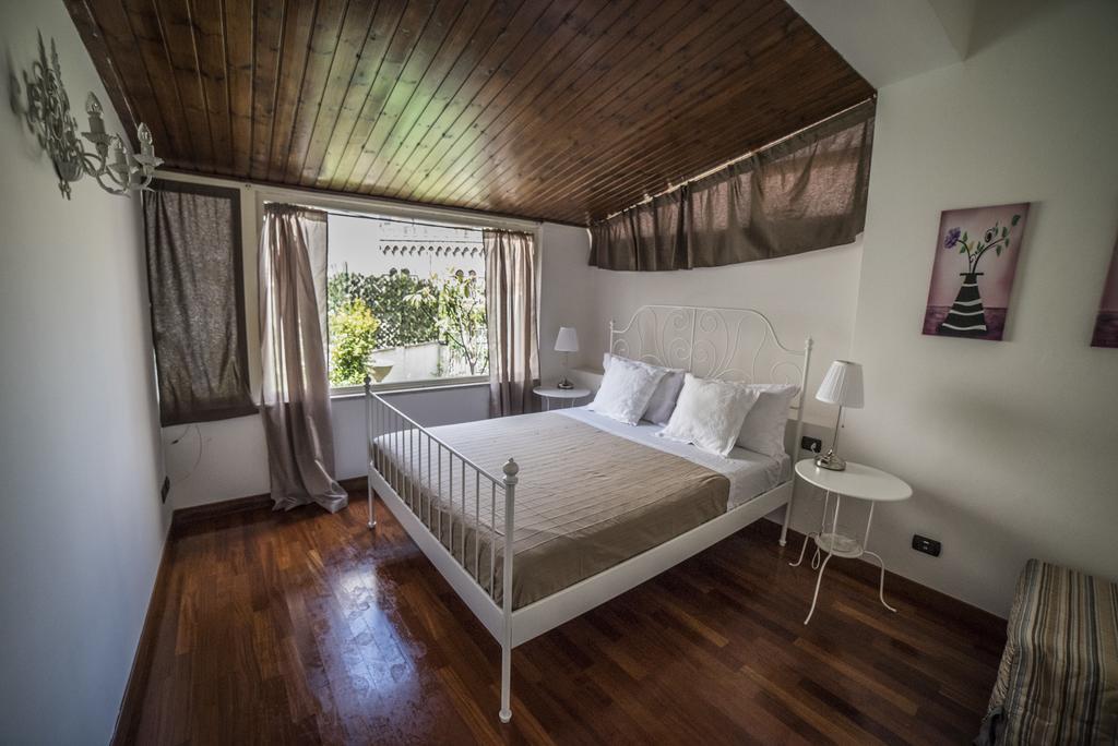 La Maison Jardin Apartment Taormina Værelse billede